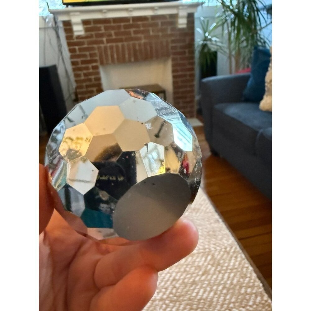 Paperweight silver disco ball - Picture 3 of 6